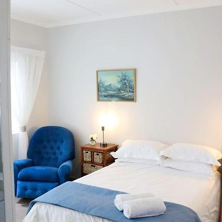 The Nook Apartment Крадък Екстериор снимка